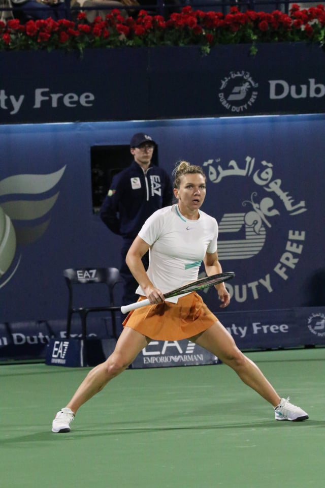 Playsport Simona Halep Prima Reac Ie Dup Victoria Cu Ons Jabeur A