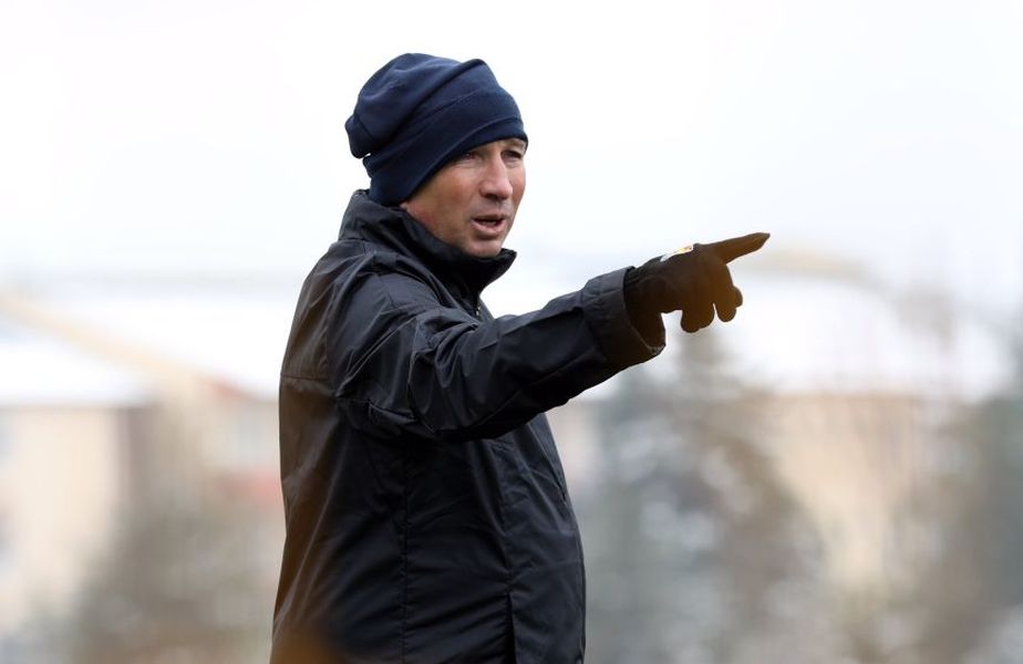 Dan Petrescu, data afara de turci dupa o luna