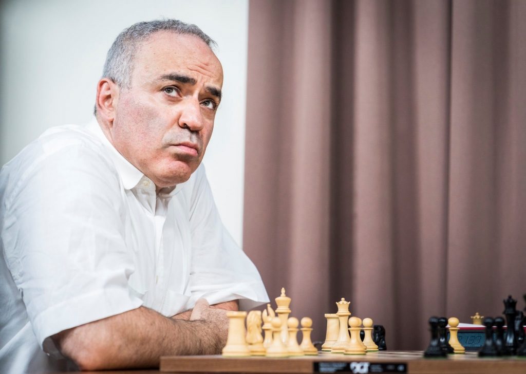 Legendarul șahist Garry Kasparov vine la București, în luna iunie!