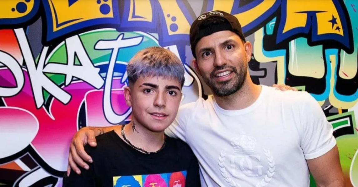 Aguero, alături de Benjamin, băiatul de 13 ani pe care era aproape să îl lase în Qatar 