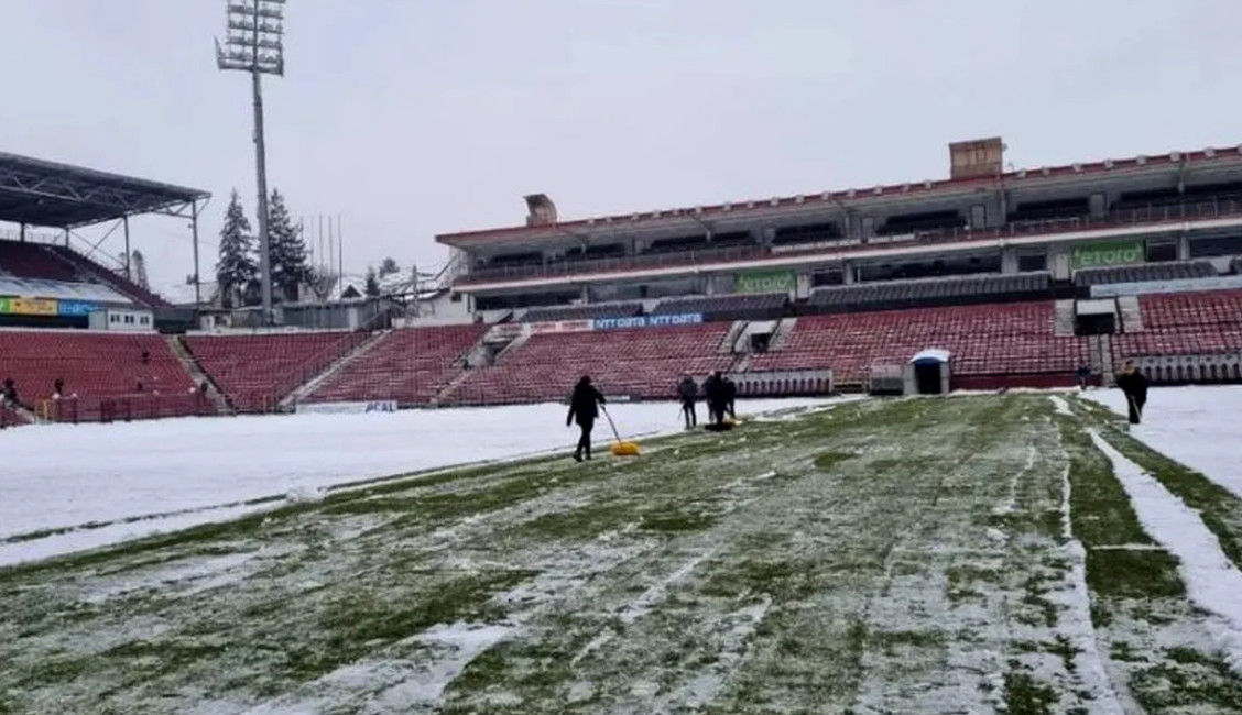 Aşa arată arena campioanei cu câteva ore înaintea duelului cu FCSB, sursă foto: ProSport 