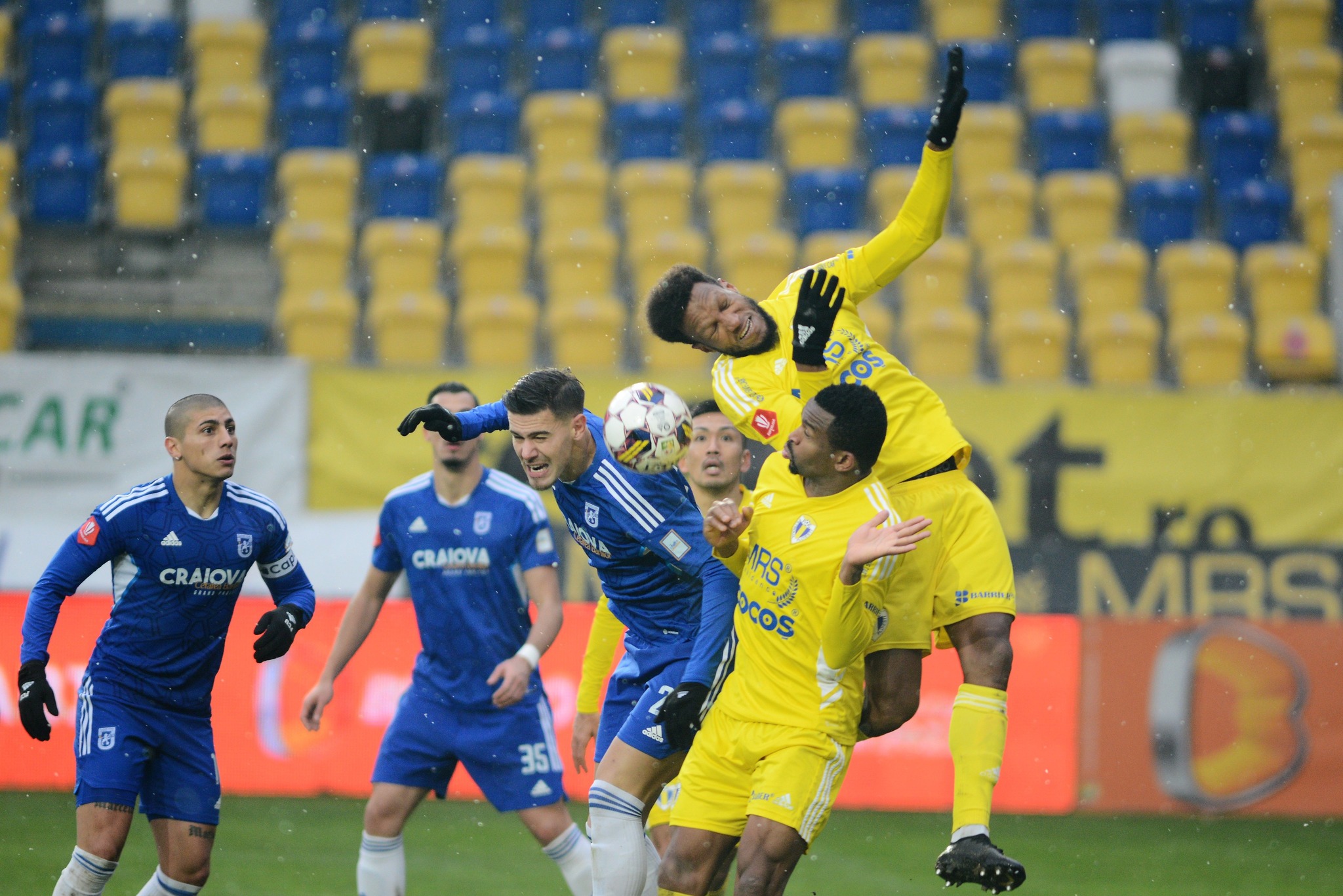 FC U Craiova şi Petrolul sunt primele clasate în playout după prima etapă 