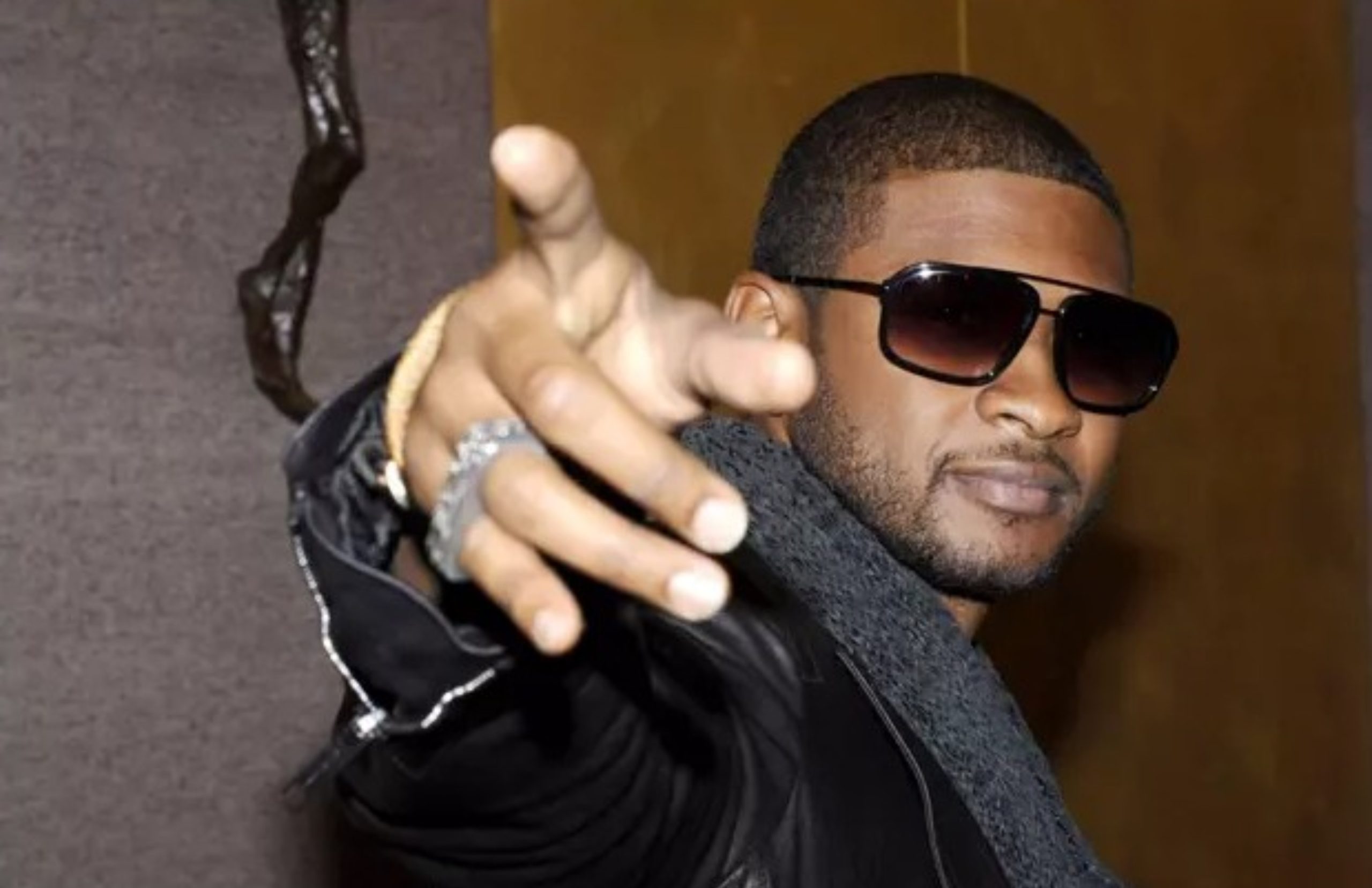 Usher este artistul care urcă în pe scenă la pauza finalei Super Bowl, în 2024